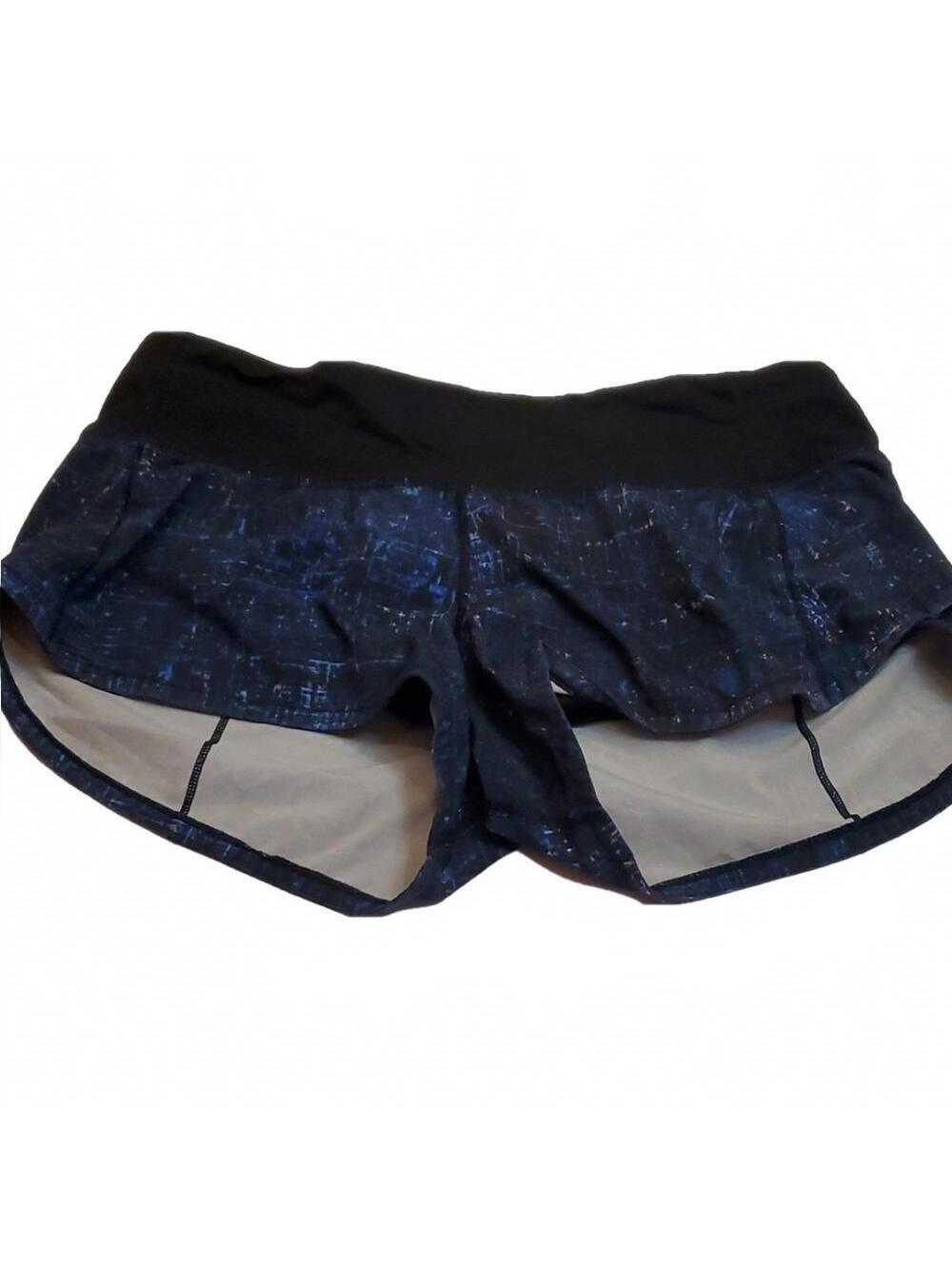 #1173 Lululemon Shorts size 4 b1068
